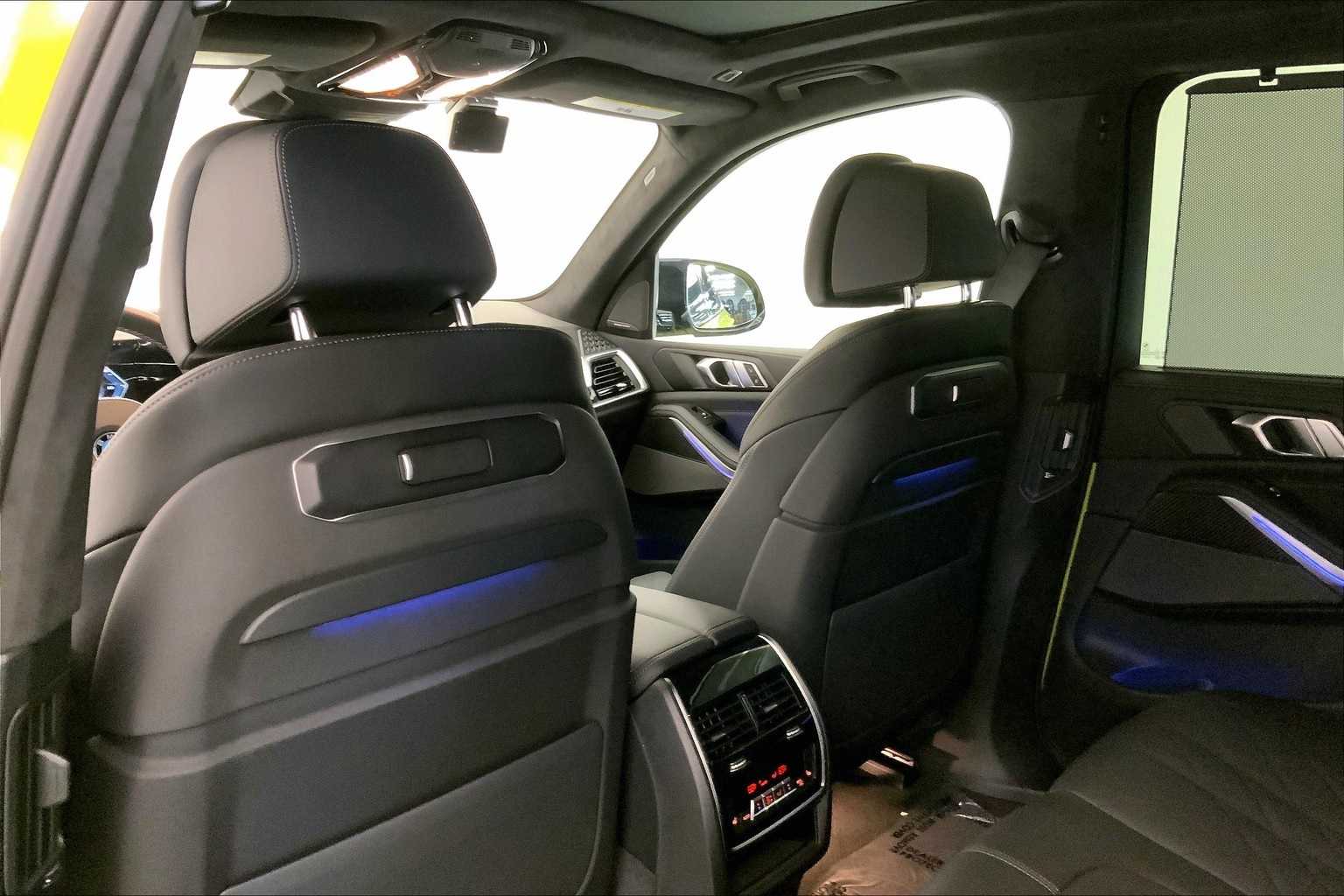 Thumbnail: 2025 BMW X5 - 12