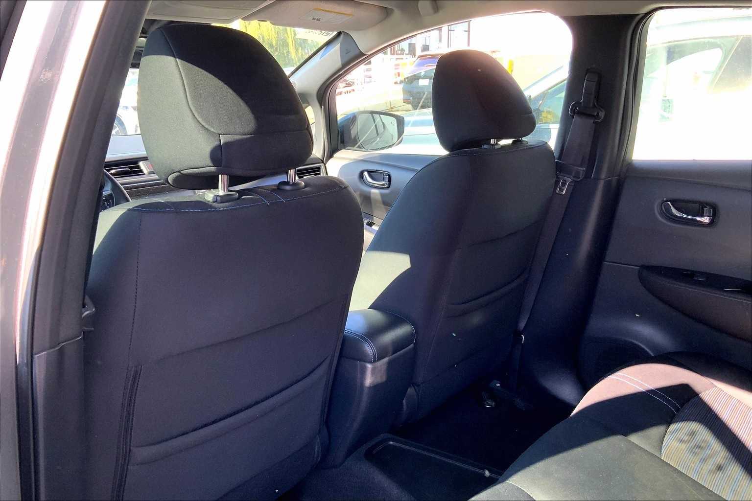 Thumbnail: 2019 Nissan Leaf - 12