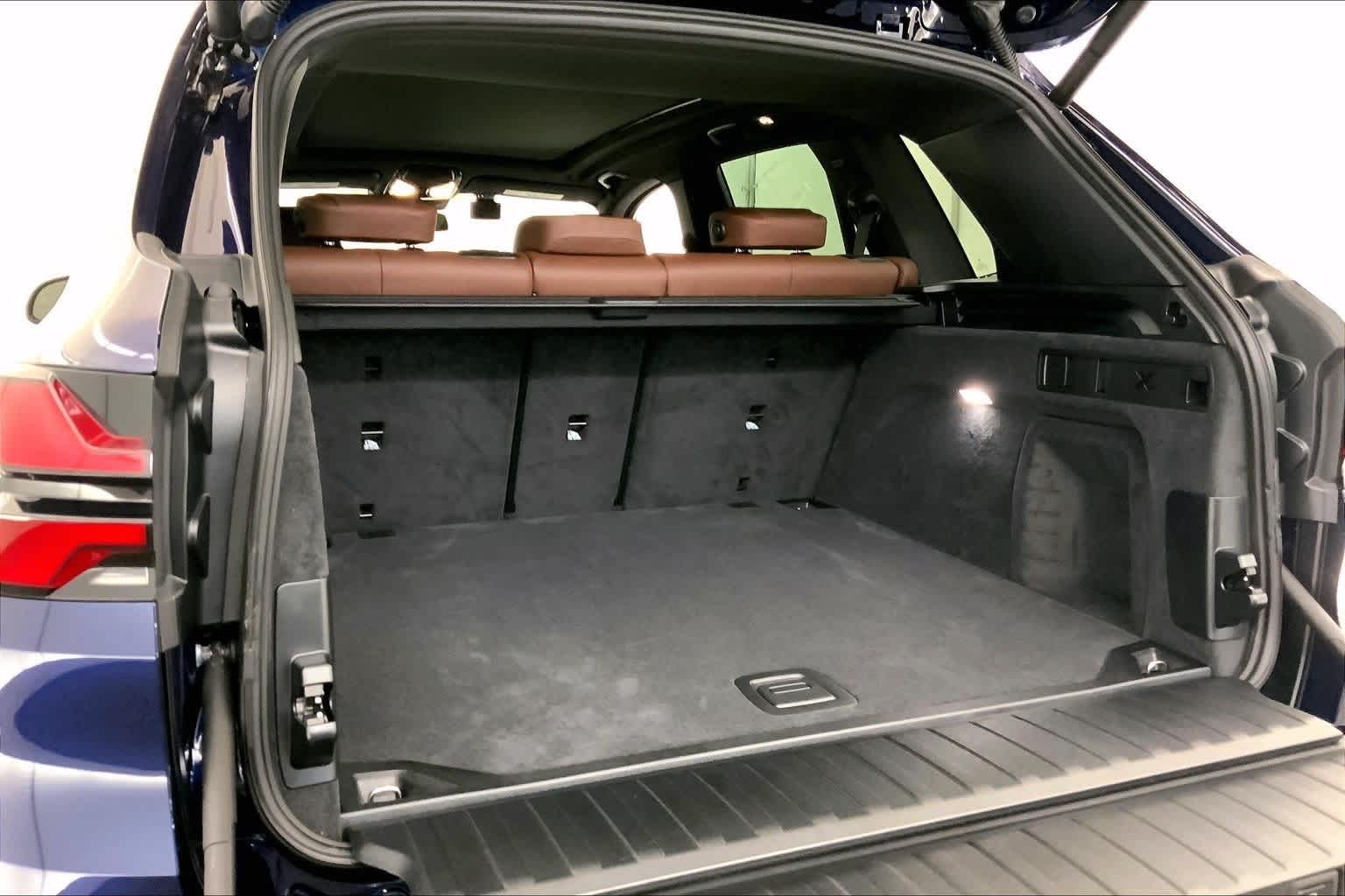 Thumbnail: 2026 BMW X5 - 19