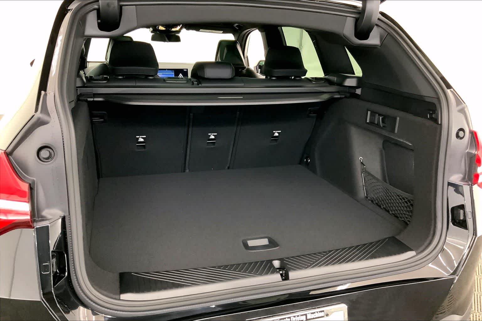 Thumbnail: 2025 BMW X3 - 18