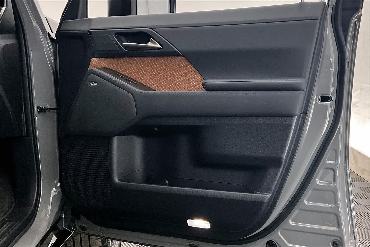 Thumbnail: 2024 Lexus GX - 28