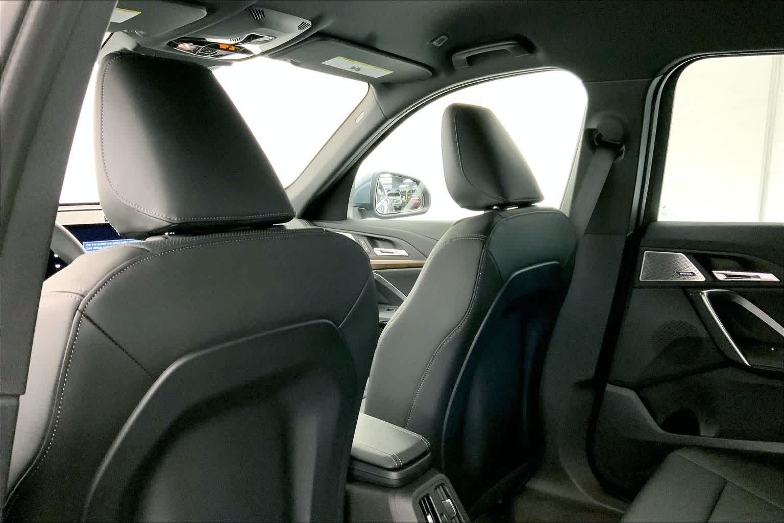 Thumbnail: 2025 BMW X1 - 12