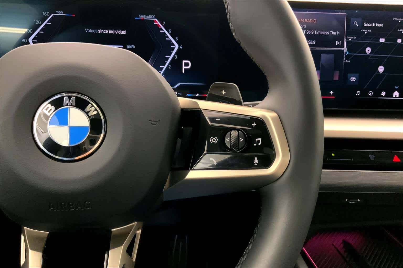 Thumbnail: 2024 BMW 5 Series - 25