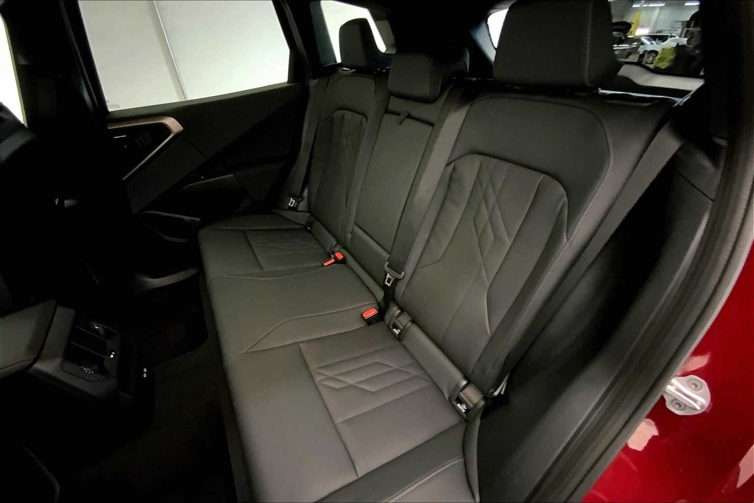 Thumbnail: 2025 BMW X3 - 13