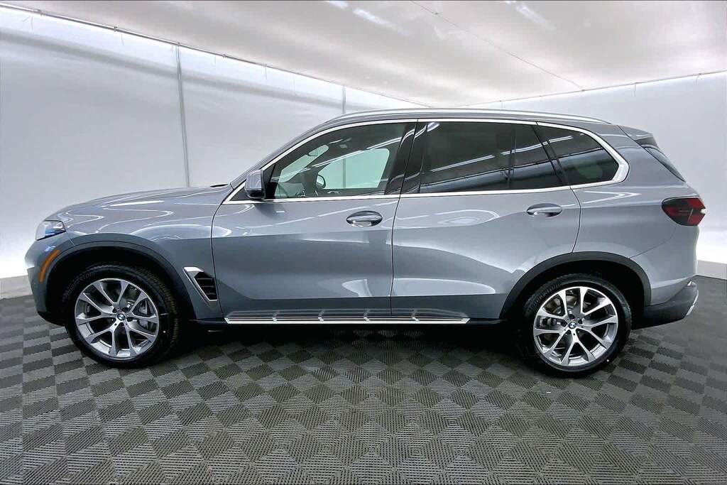 New 2026 BMW X5 xDrive40i SUV