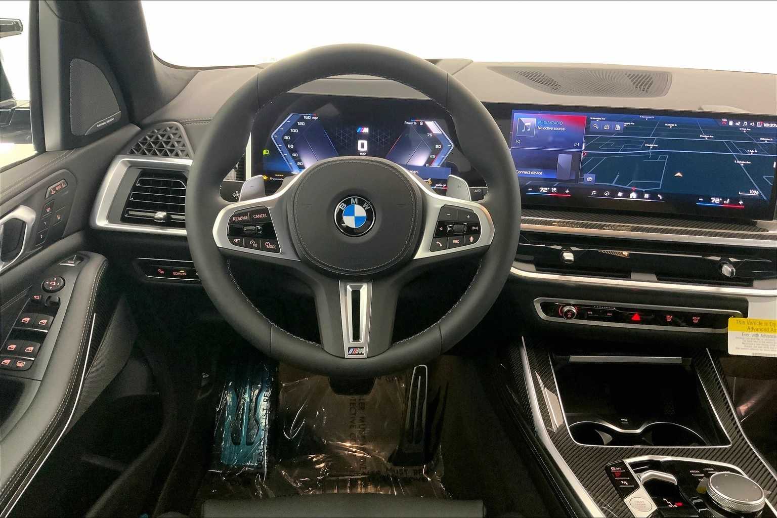 Thumbnail: 2026 BMW X7 - 15