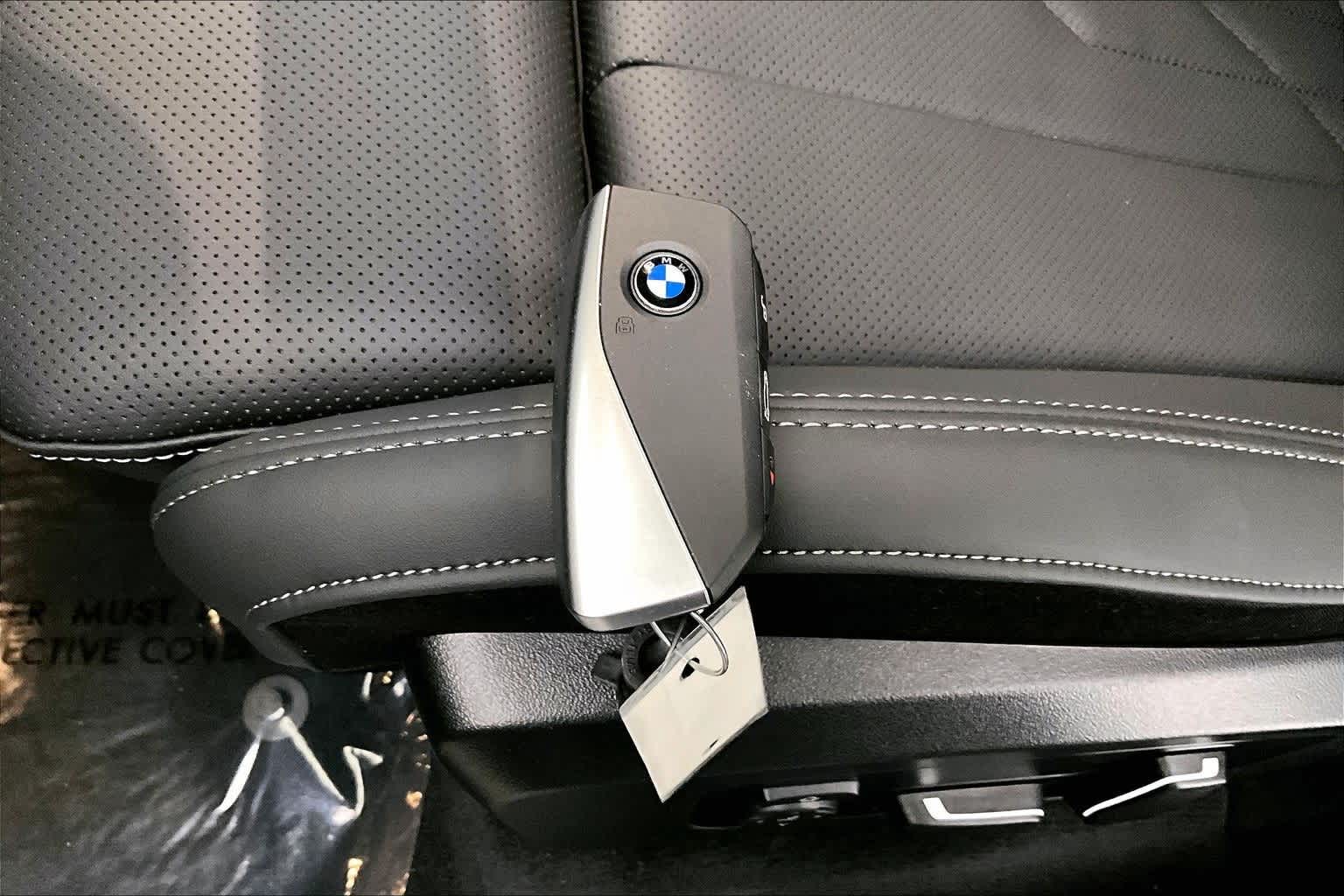 Thumbnail: 2026 BMW X3 - 20