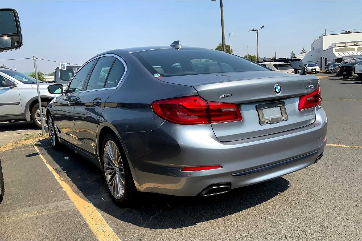 Thumbnail: 2020 BMW 5 Series - 4