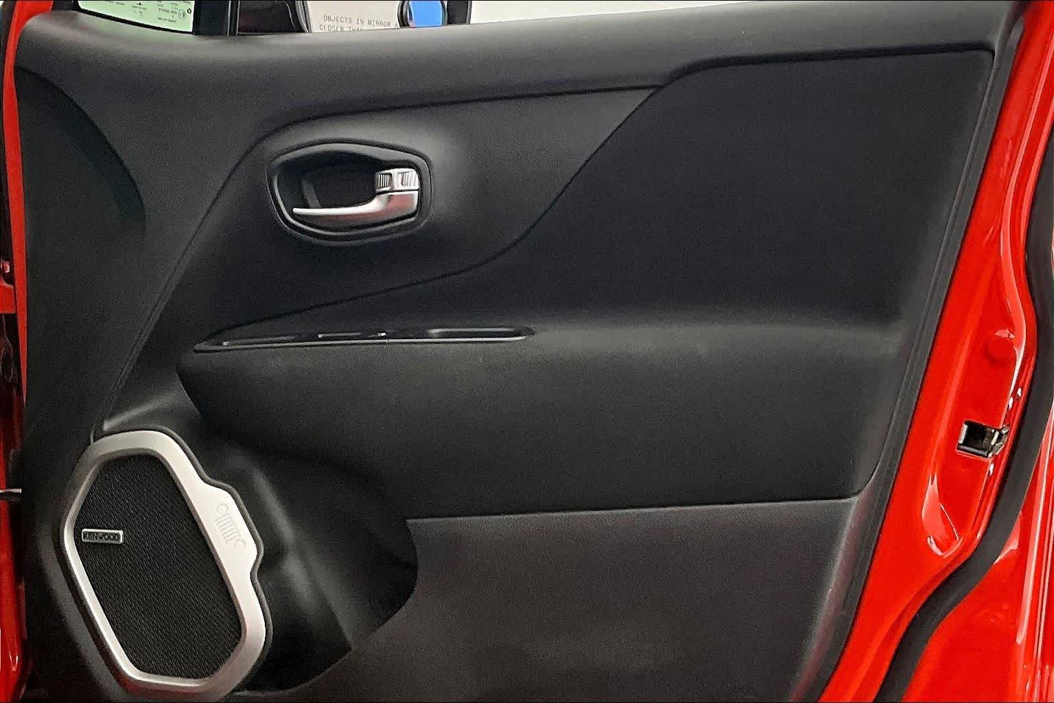 Thumbnail: 2021 Jeep Renegade - 28