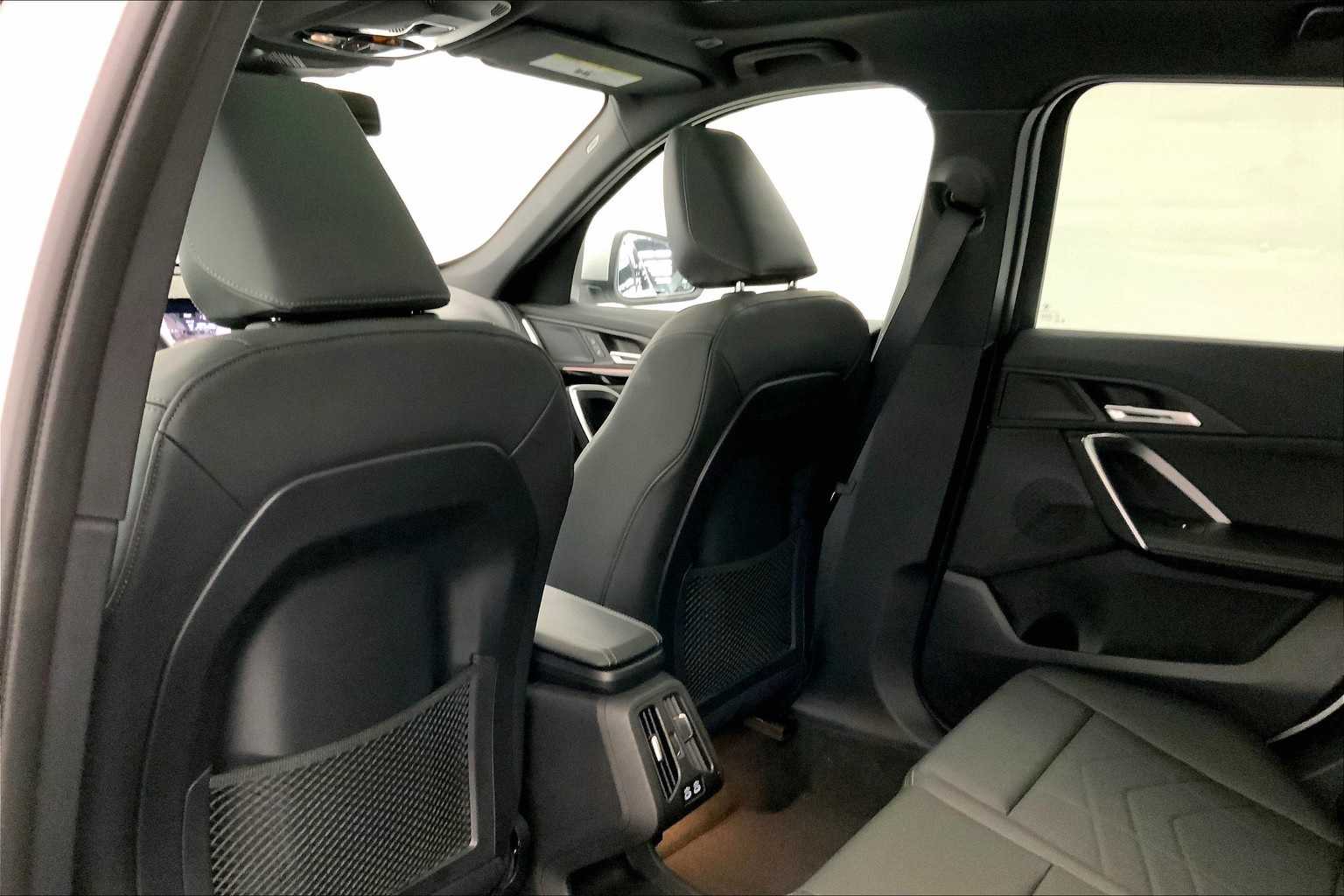 Thumbnail: 2024 BMW X1 - 12
