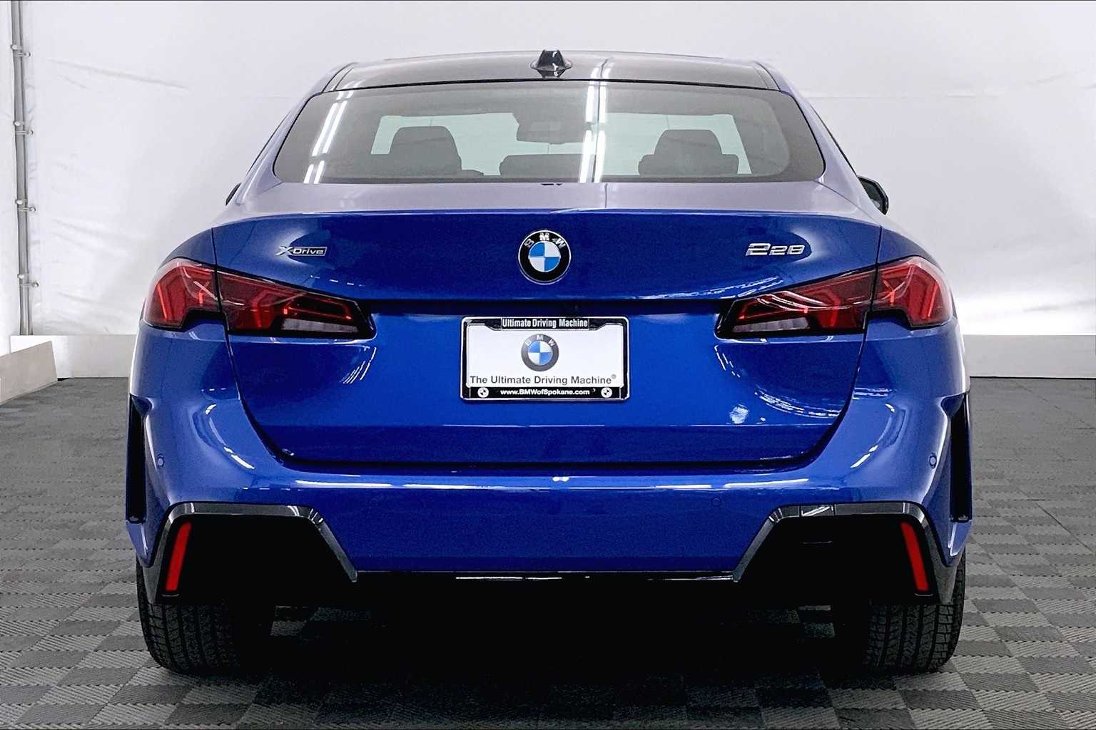 Thumbnail: 2025 BMW 2 Series - 5