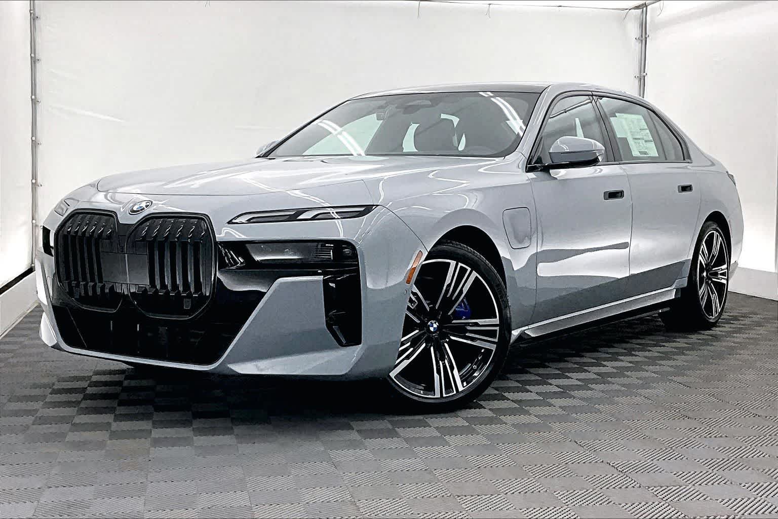 Thumbnail: 2026 BMW 7 Series - 1