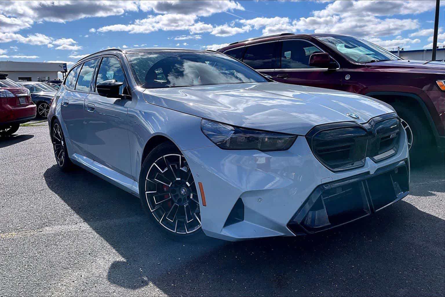 Thumbnail: 2026 BMW M5 - 11