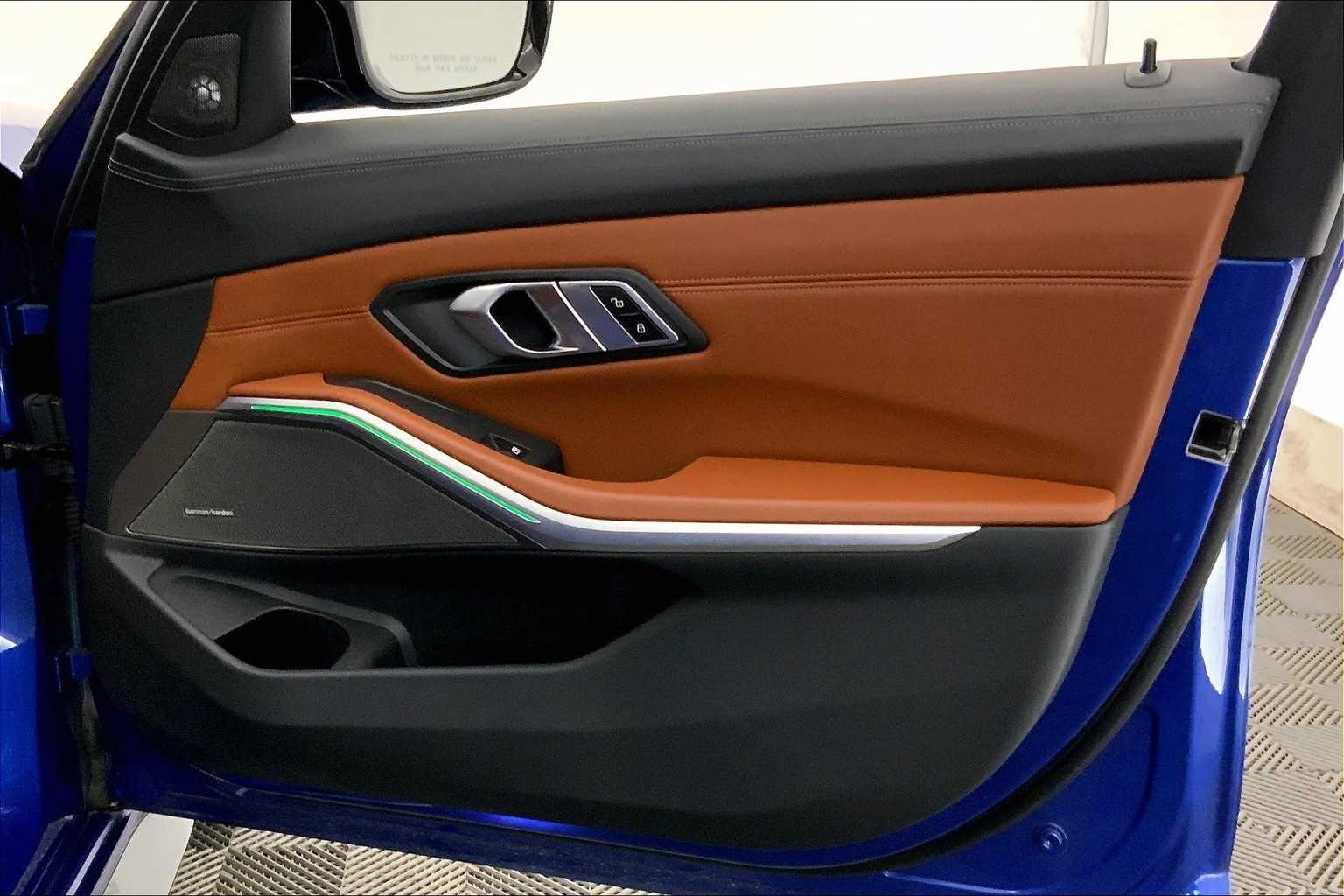 Thumbnail: 2023 BMW M3 - 28