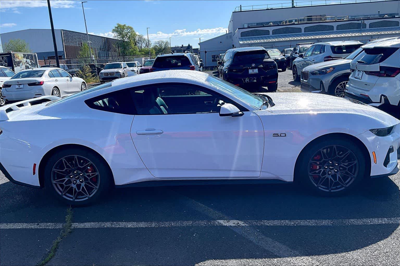 Thumbnail: 2025 Ford Mustang - 9