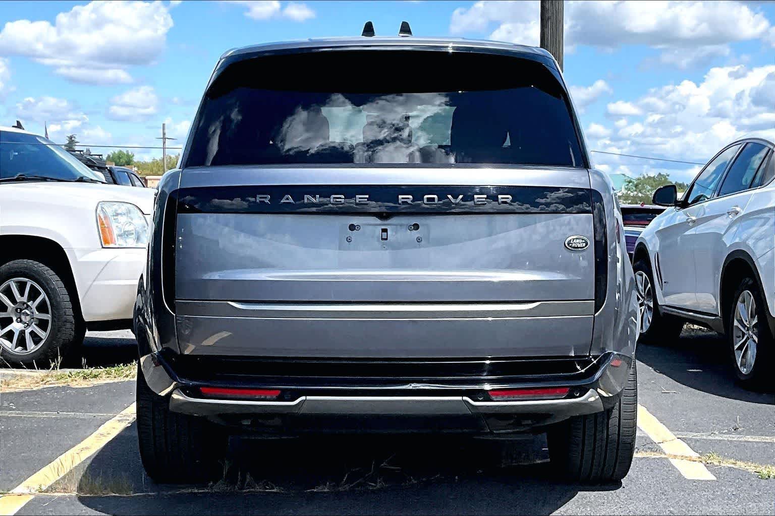 Thumbnail: 2023 Land Rover Range Rover - 5