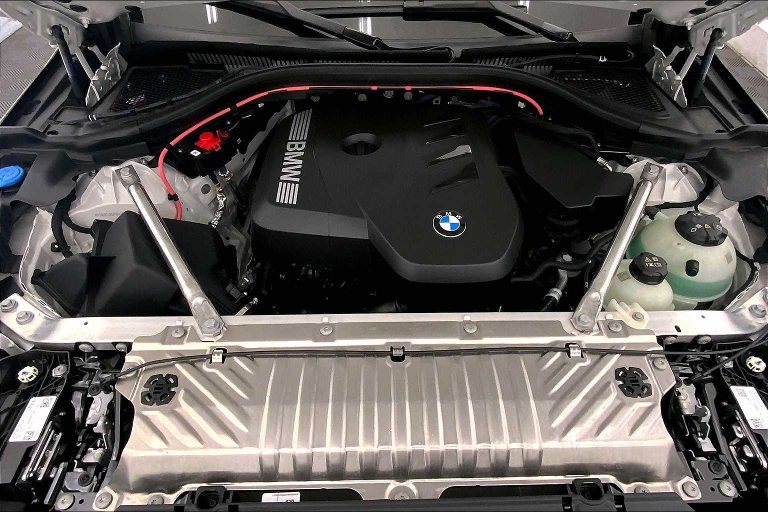 Thumbnail: 2025 BMW X3 - 9