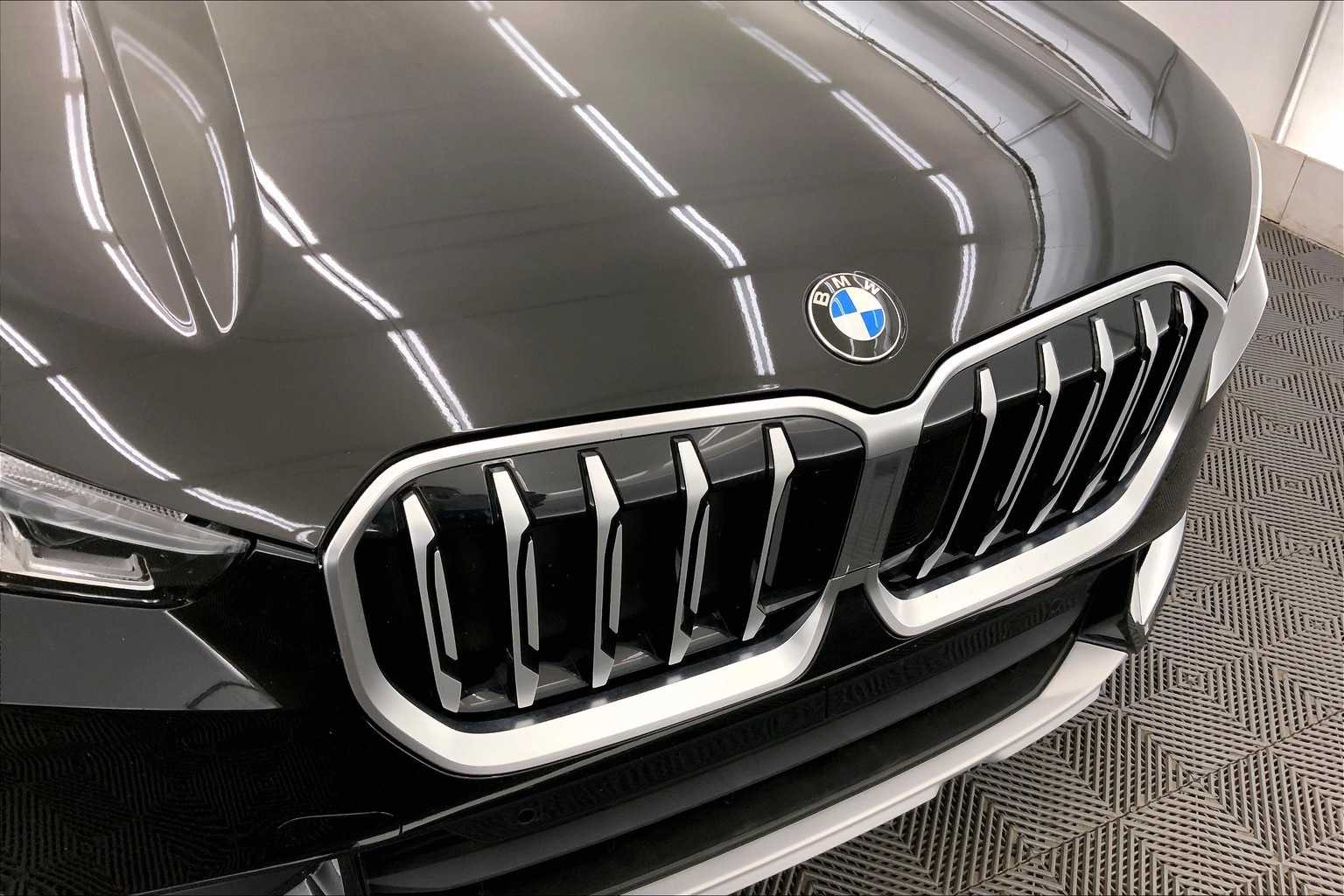 Thumbnail: 2025 BMW X1 - 33