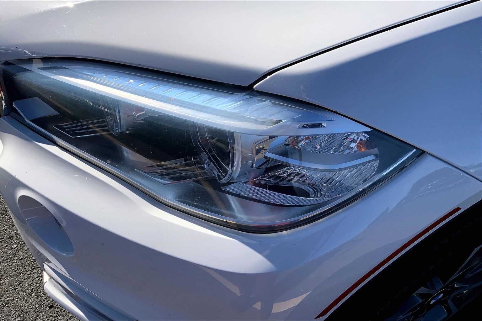 Thumbnail: 2018 BMW X5 - 15