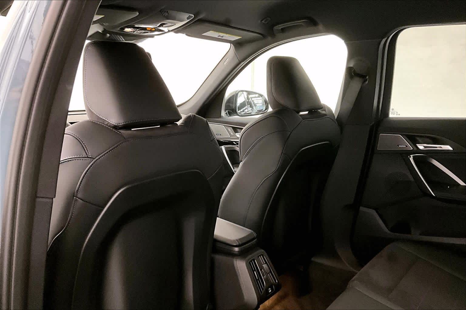 Thumbnail: 2026 BMW X1 - 12