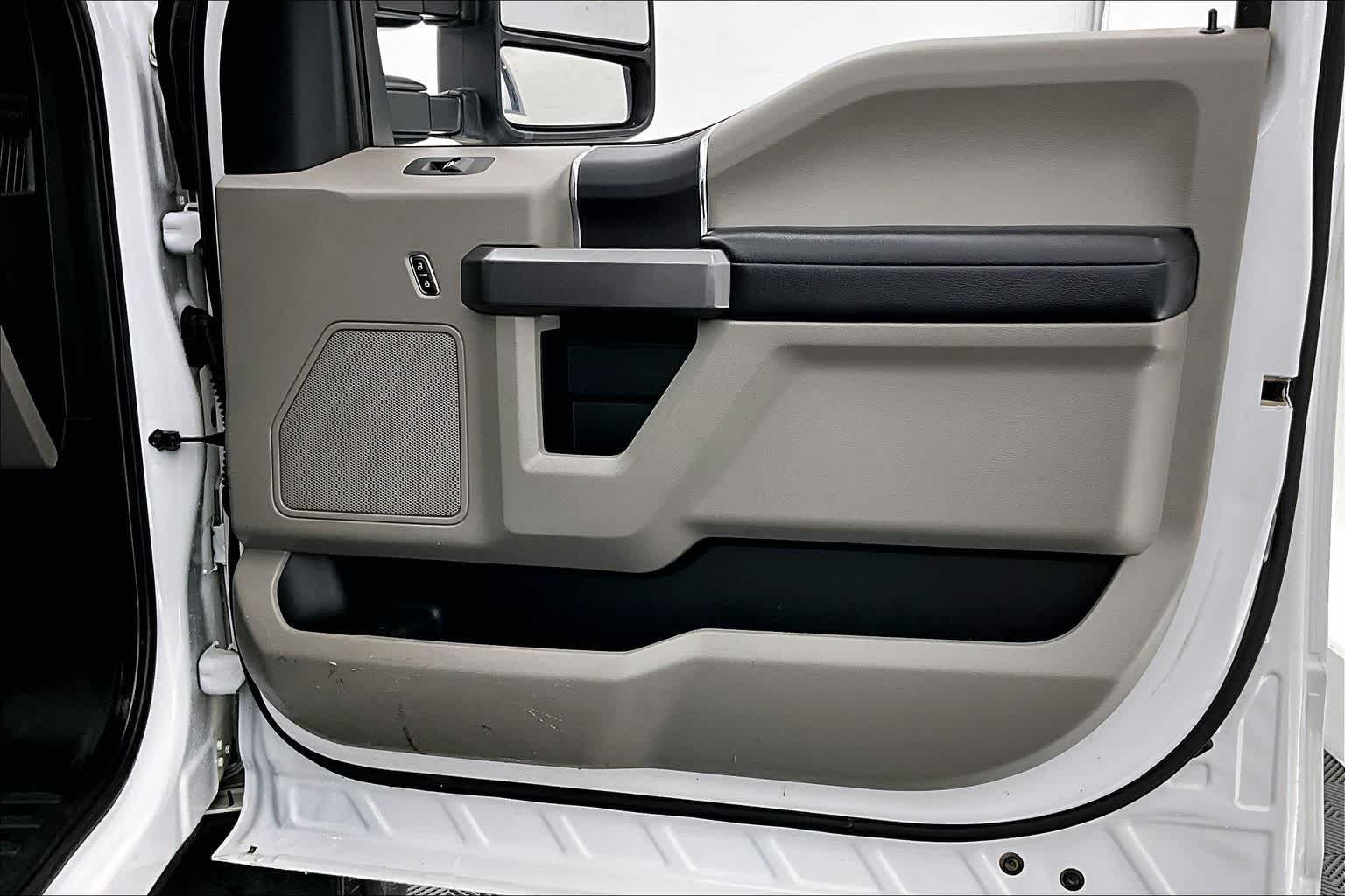 Thumbnail: 2019 Ford F-250 - 28