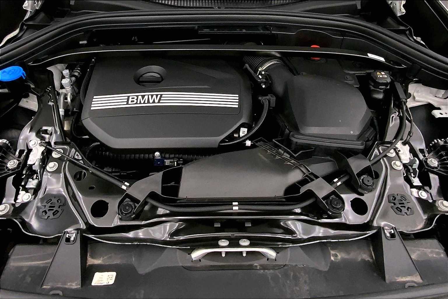Thumbnail: 2025 BMW X1 - 9