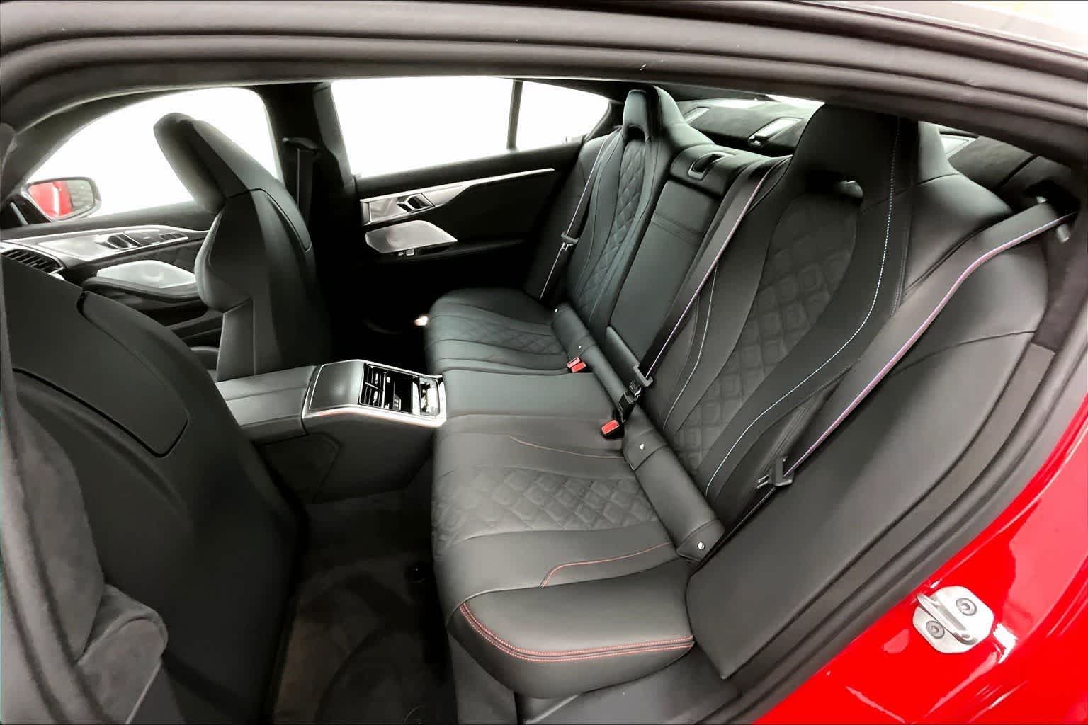 Thumbnail: 2026 BMW 8 Series - 13