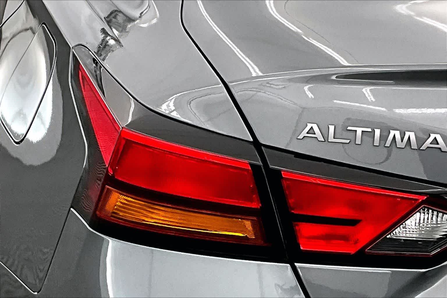 Thumbnail: 2025 Nissan Altima - 32