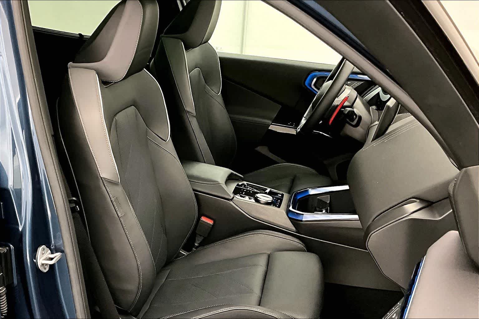 Thumbnail: 2025 BMW X3 - 13