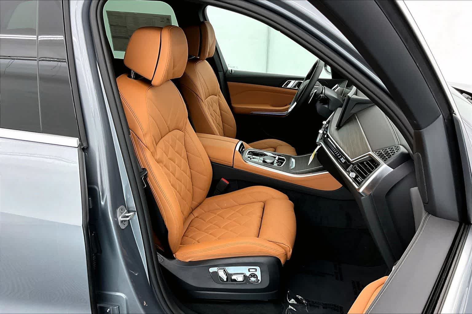 Thumbnail: 2026 BMW X5 - 14