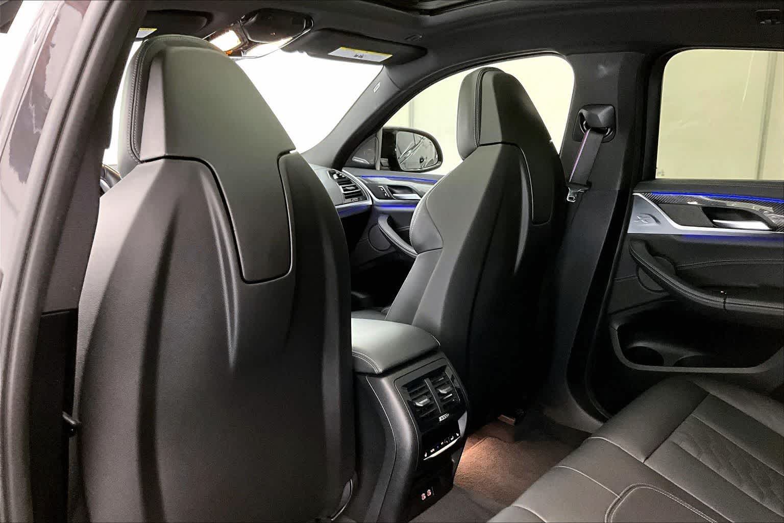 Thumbnail: 2023 BMW X4 - 12