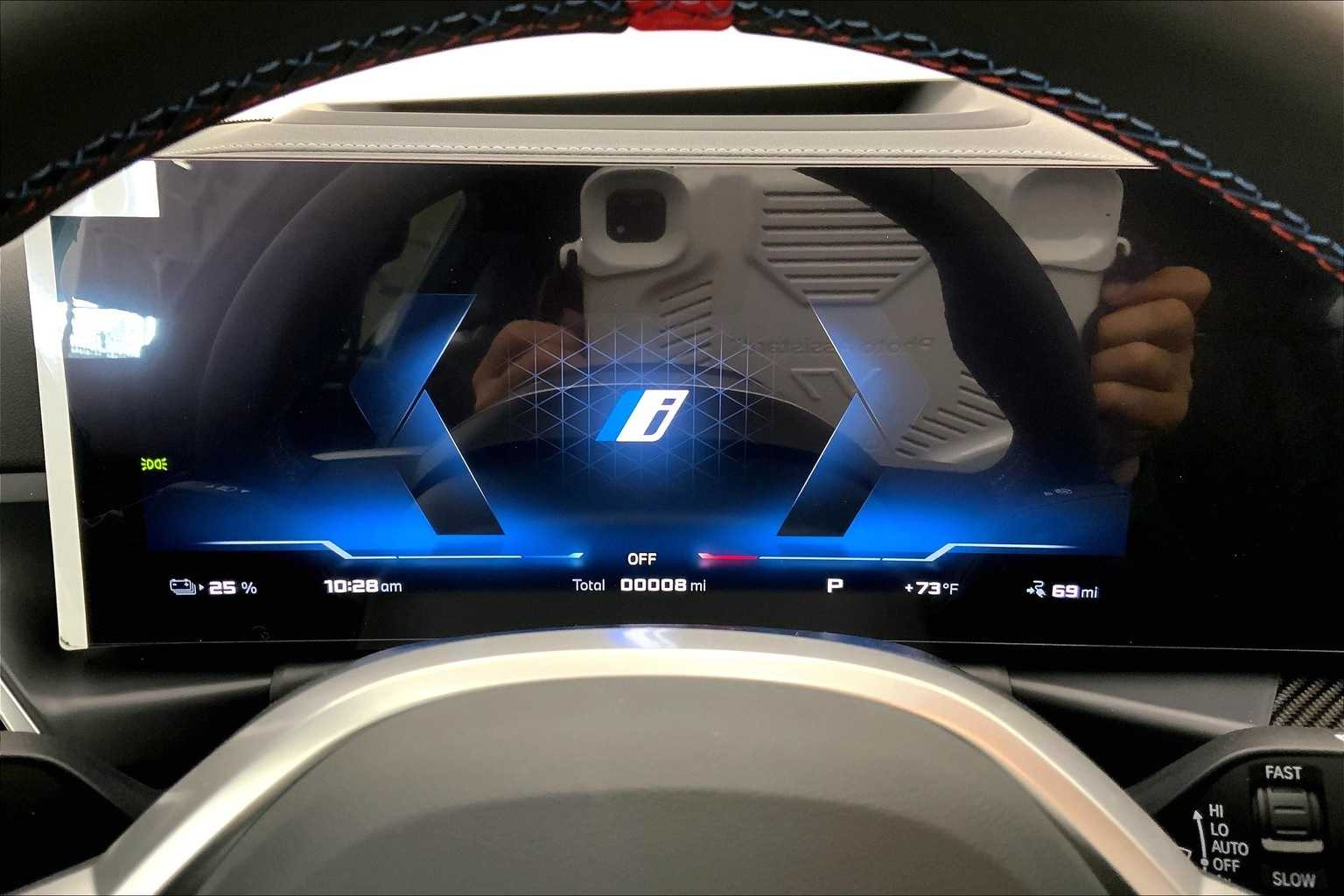 Thumbnail: 2025 BMW i4 - 18