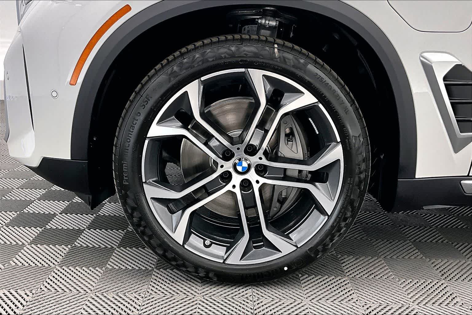 Thumbnail: 2026 BMW X5 - 8