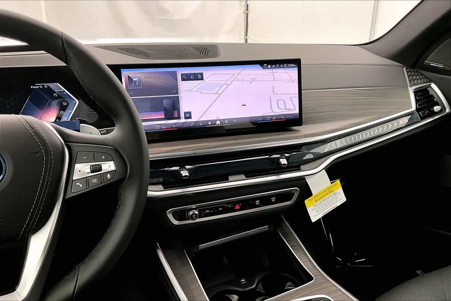 Thumbnail: 2026 BMW X5 - 16