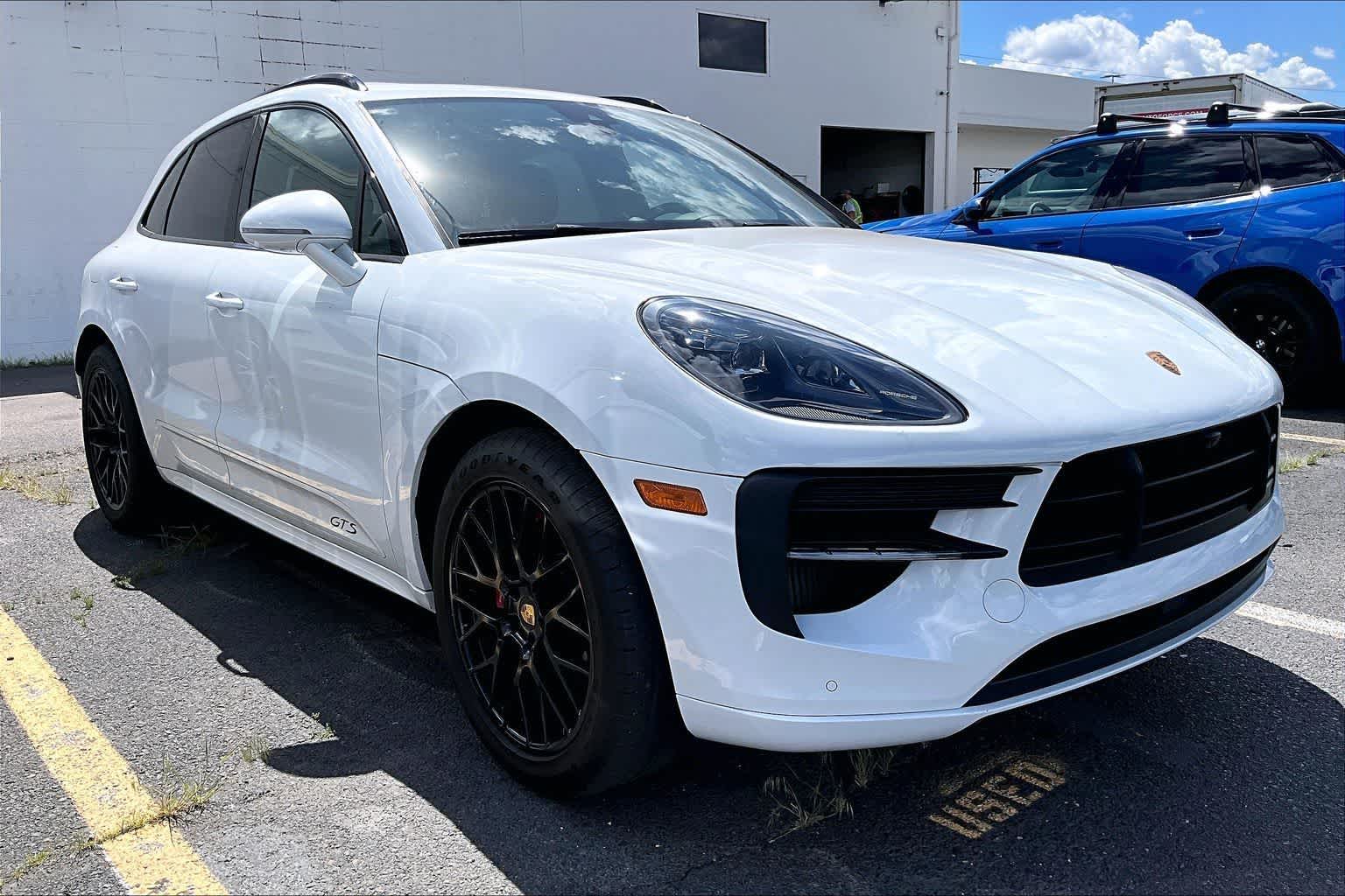 Thumbnail: 2021 Porsche Macan - 11