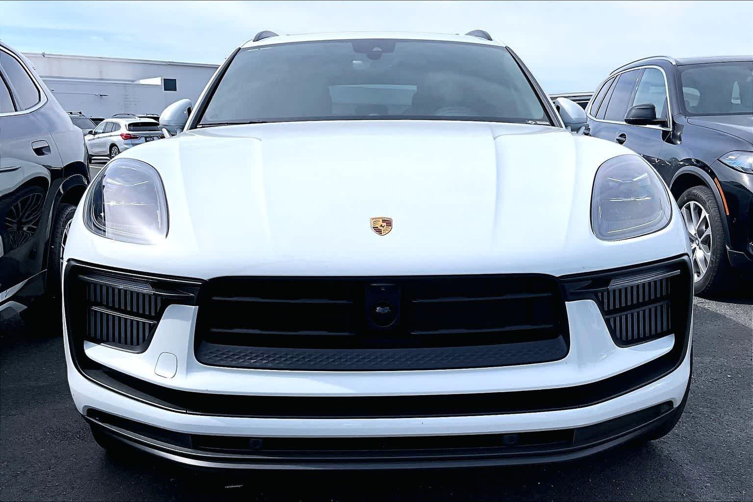 Thumbnail: 2024 Porsche Macan - 6