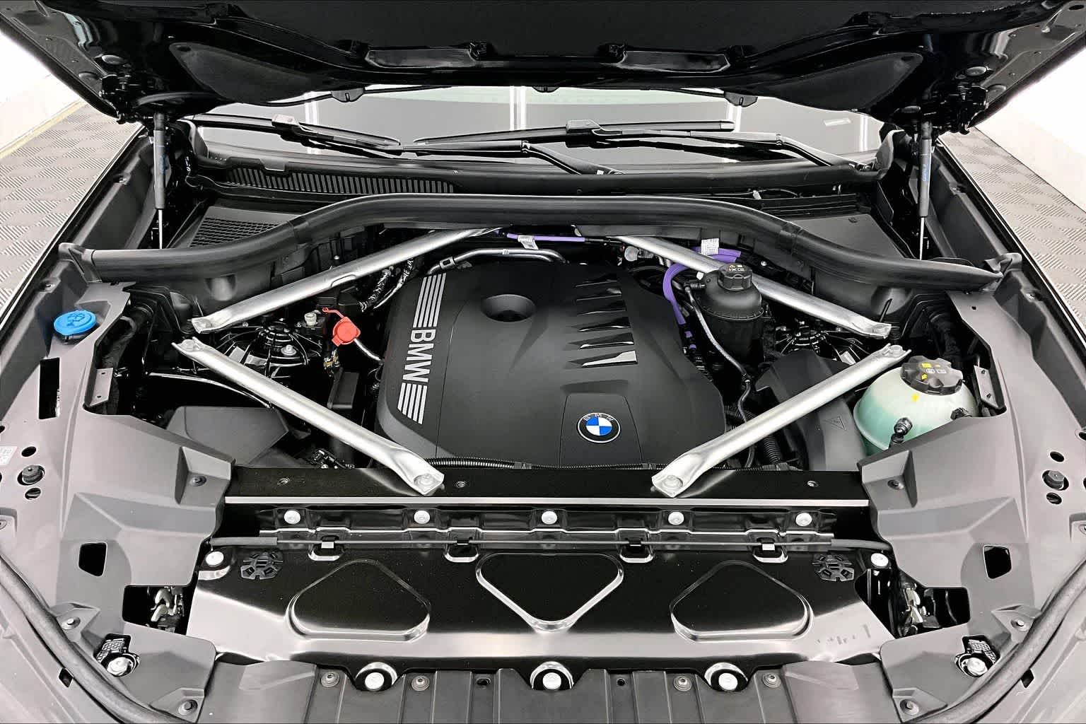 Thumbnail: 2026 BMW X5 - 9