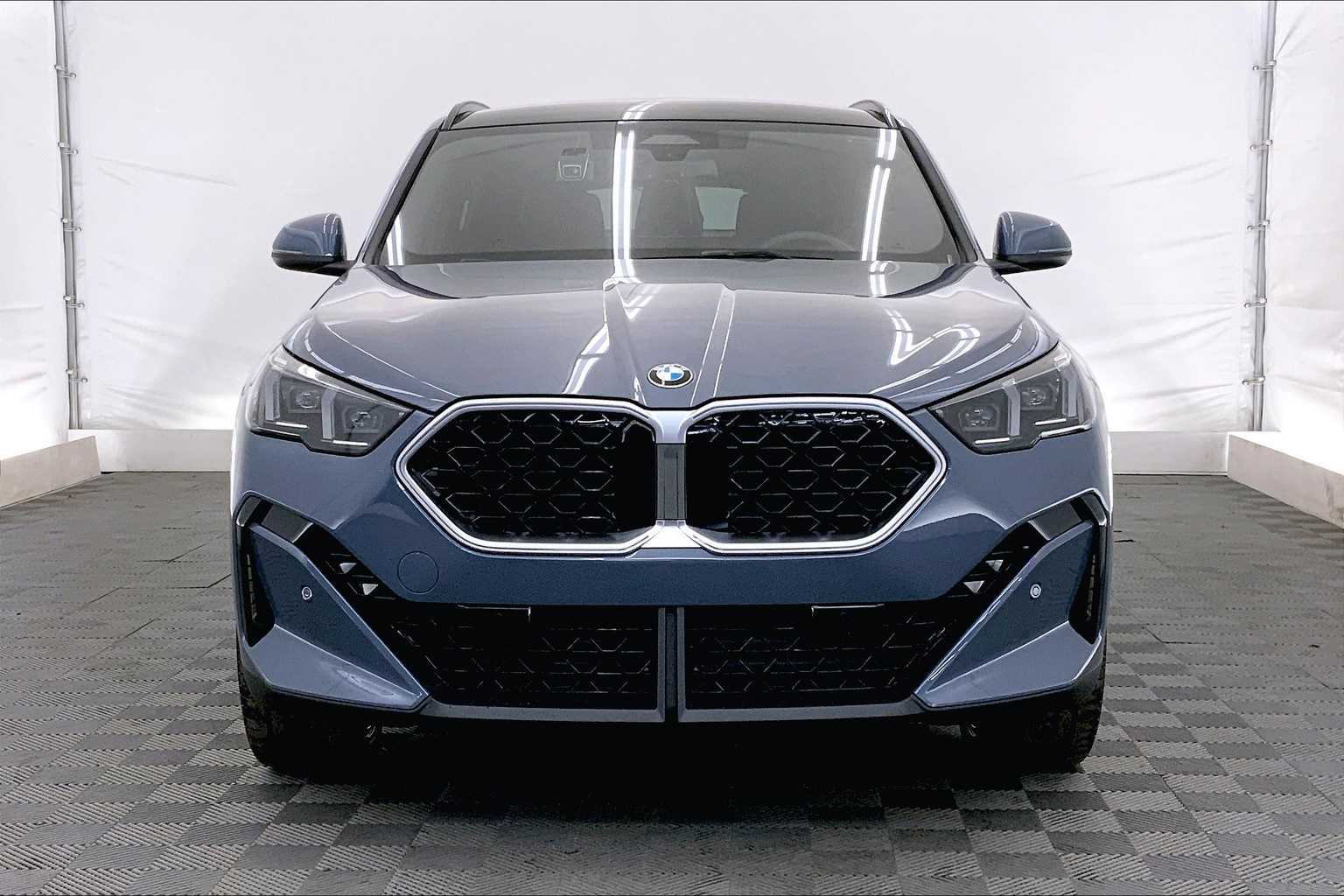 Thumbnail: 2025 BMW X2 - 6