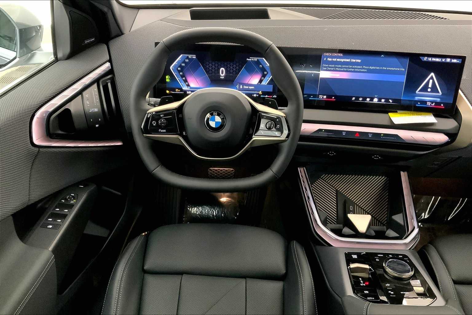 Thumbnail: 2025 BMW X3 - 15