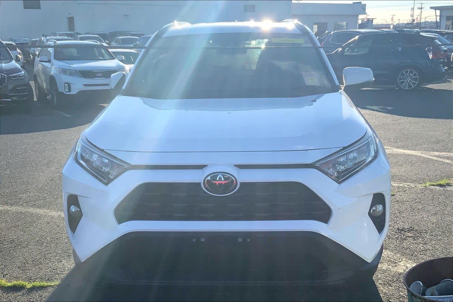 Thumbnail: 2021 Toyota RAV4 - 6