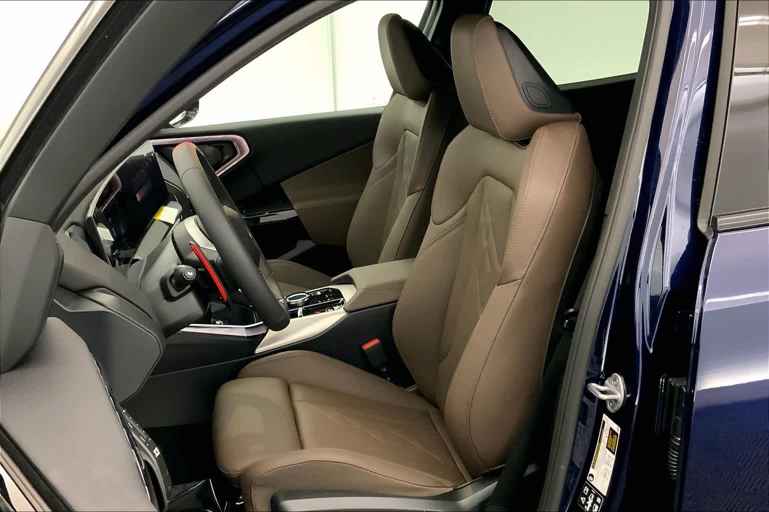 Thumbnail: 2025 BMW X3 - 11