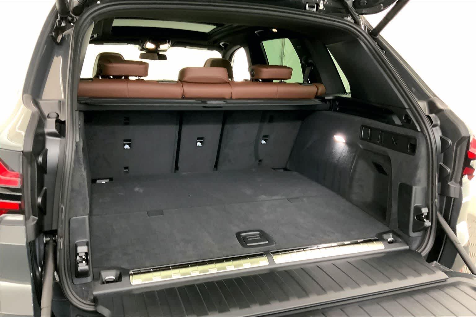 Thumbnail: 2026 BMW X5 - 19