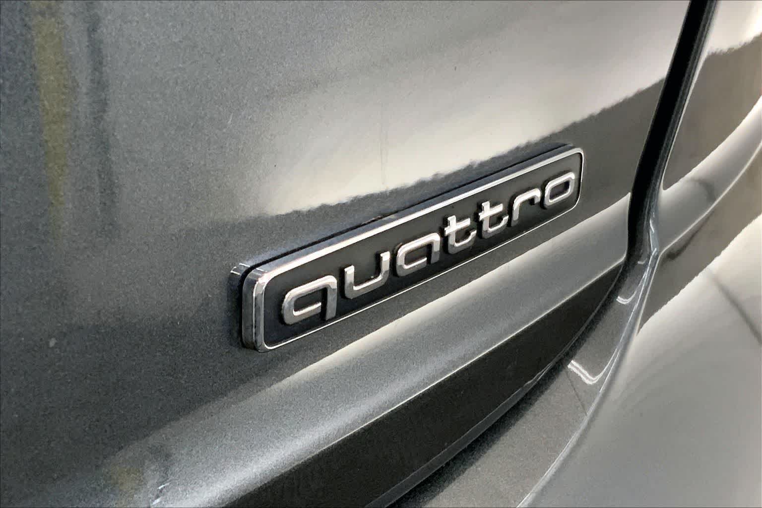 Thumbnail: 2022 Audi Q8 - 7