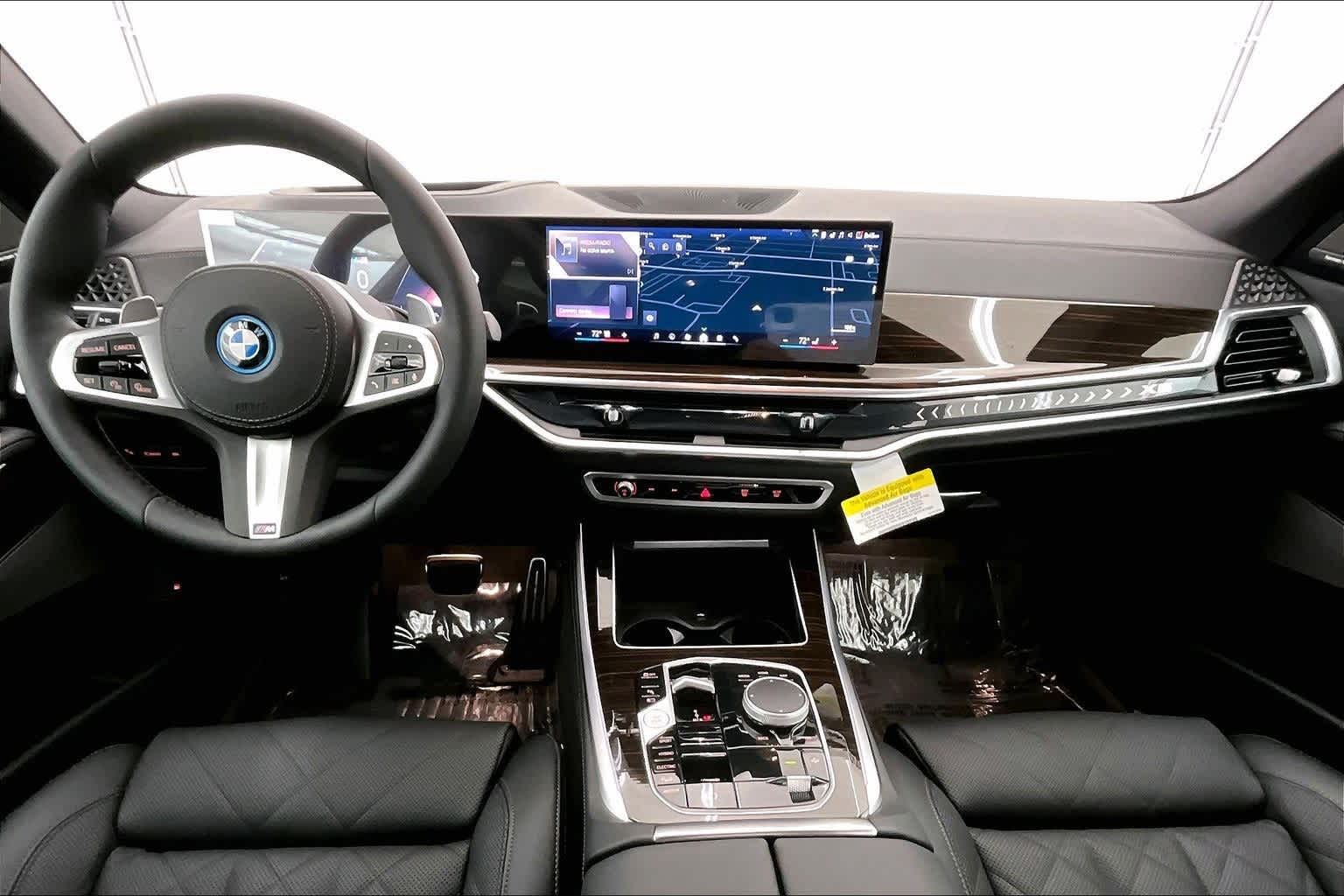 Thumbnail: 2026 BMW X5 - 10