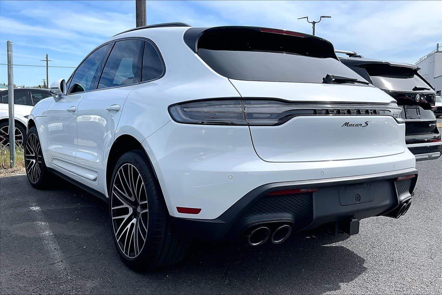 Thumbnail: 2024 Porsche Macan - 4