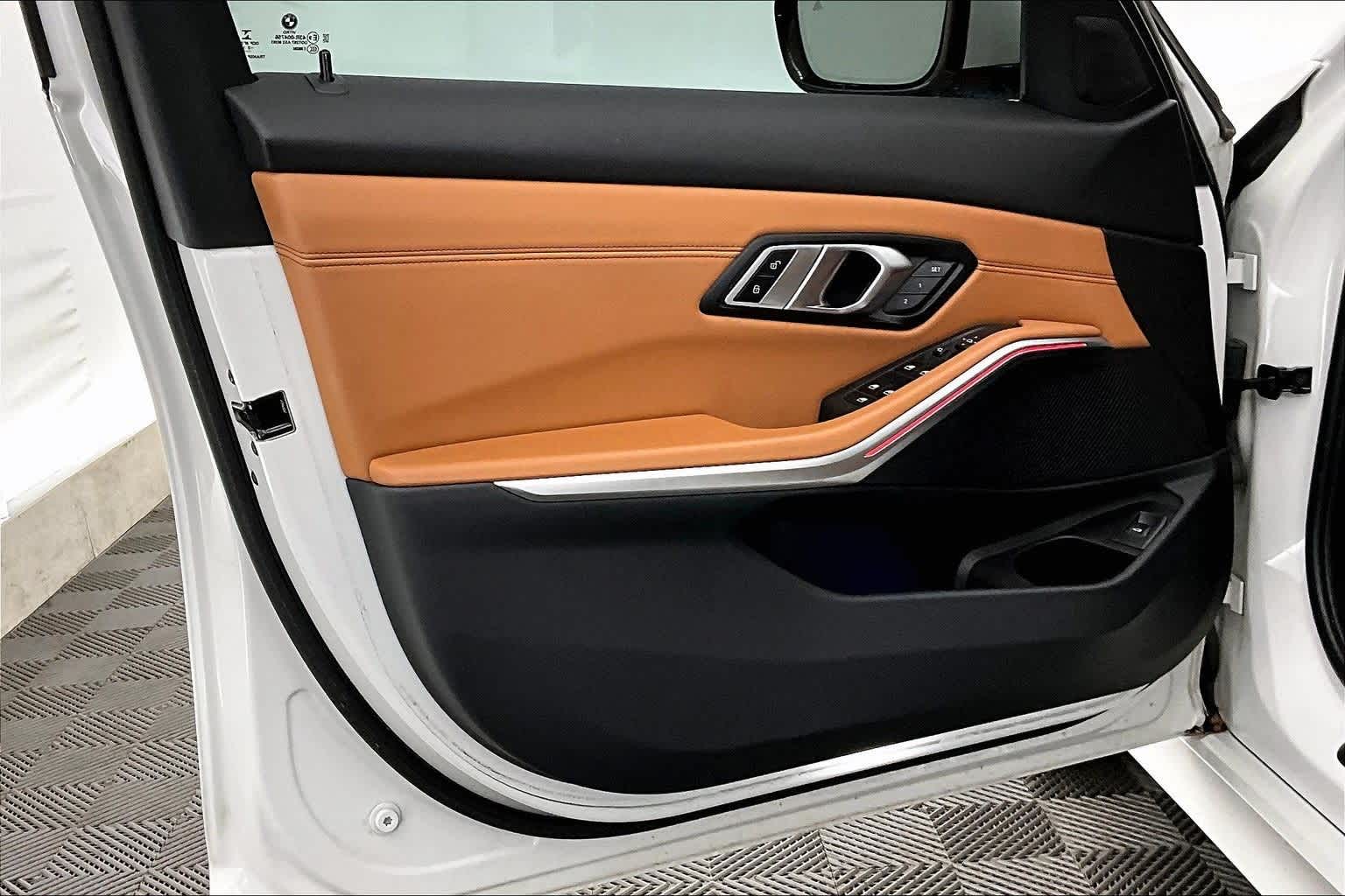 Thumbnail: 2021 BMW 3 Series - 27