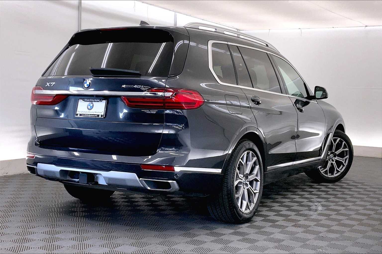Thumbnail: 2022 BMW X7 - 22