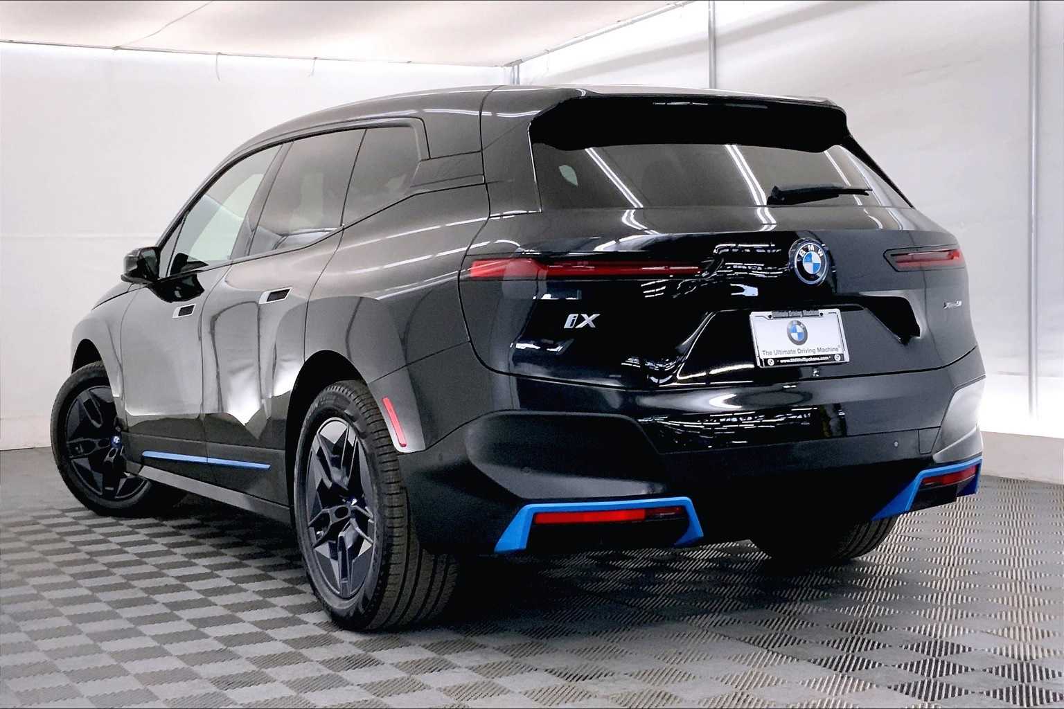 Thumbnail: 2024 BMW iX - 4