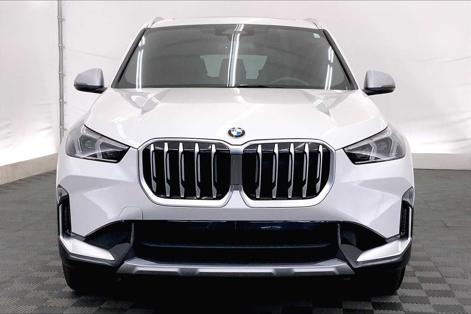 Thumbnail: 2024 BMW X1 - 6