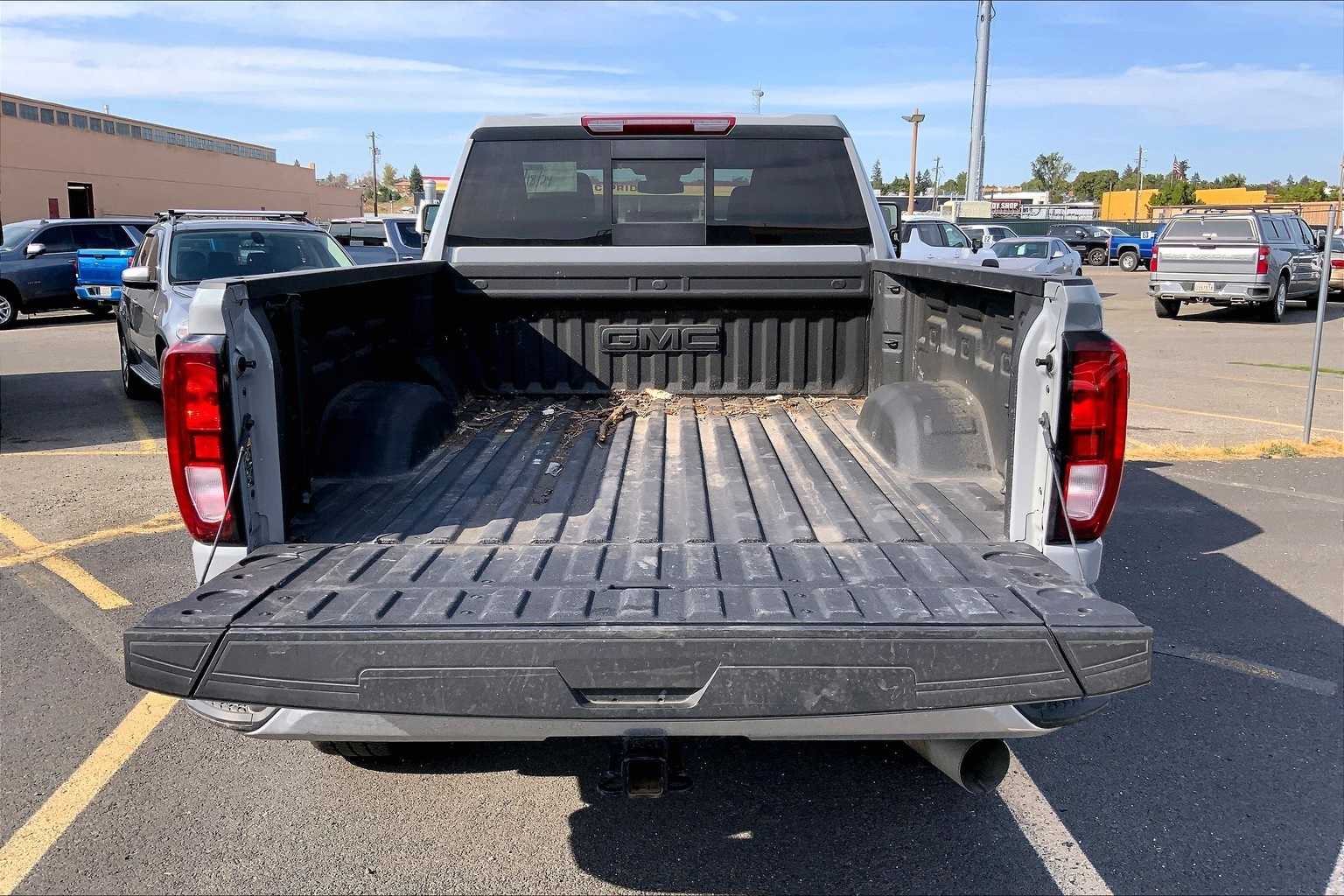 Thumbnail: 2024 GMC Sierra 2500 - 19